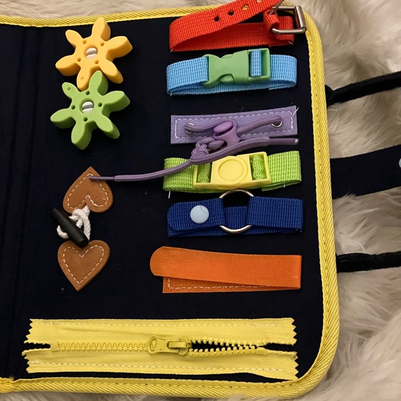 Kids Busy Book for Travel Playtime! Lots of life left! - Picture 5 of 5